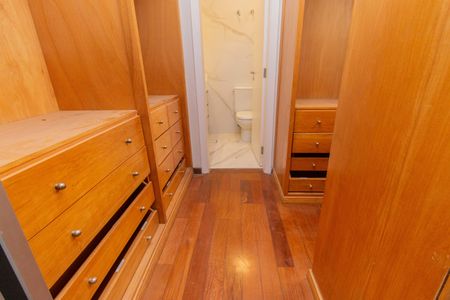 Apartamento para alugar com 115m², 3 quartos e 3 vagasCloset da suíte