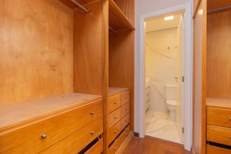 Apartamento para alugar com 115m², 3 quartos e 3 vagasCloset da suíte