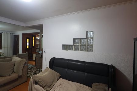 Casa à venda com 138m², 3 quartos e 2 vagasSala de TV