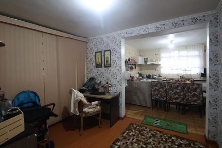 Casa à venda com 138m², 3 quartos e 2 vagasEscritório