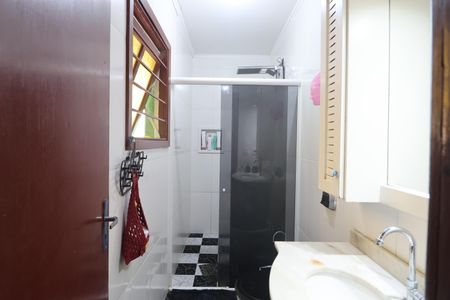 Casa à venda com 138m², 3 quartos e 2 vagasBanheiro 1