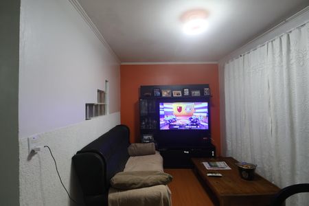Casa à venda com 138m², 3 quartos e 2 vagasSala de TV