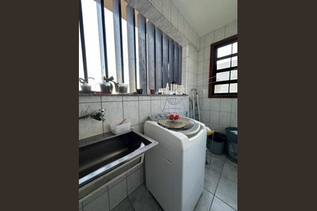 Casa à venda com 270m², 3 quartos e 5 vagas