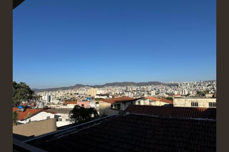 Casa à venda com 270m², 3 quartos e 5 vagas