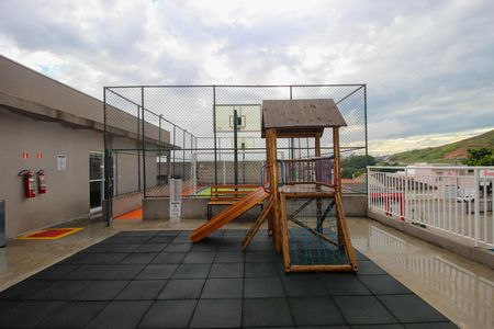 Apartamento para alugar com 49m², 2 quartos e 1 vaga Apartamento para alugar com 49m², 2 quartos e 1 vagaÁrea comum - Playground