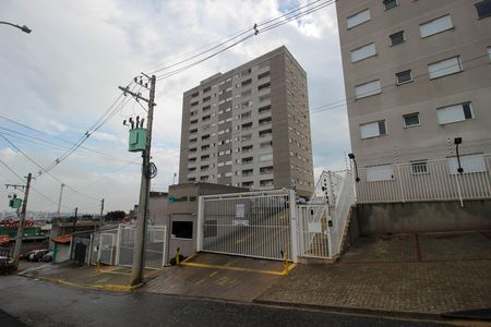 Apartamento para alugar com 49m², 2 quartos e 1 vaga Apartamento para alugar com 49m², 2 quartos e 1 vagaFachada