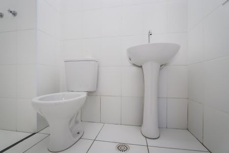 Apartamento à venda com 39m², 2 quartos e sem vaga Apartamento à venda com 39m², 2 quartos e sem vagaBanheiro