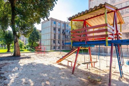Apartamento à venda com 45m², 2 quartos e 1 vaga Apartamento à venda com 45m², 2 quartos e 1 vagaÁrea comum - Playground