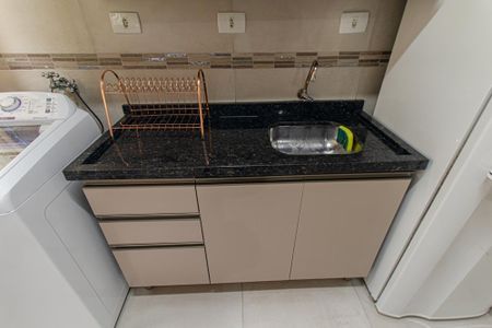 Apartamento à venda com 45m², 2 quartos e 1 vaga Apartamento à venda com 45m², 2 quartos e 1 vagaCozinha e Área de Serviço