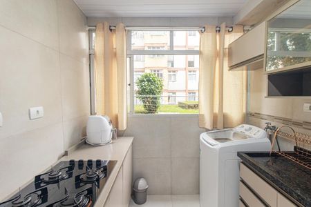 Apartamento à venda com 45m², 2 quartos e 1 vaga Apartamento à venda com 45m², 2 quartos e 1 vagaCozinha e Área de Serviço