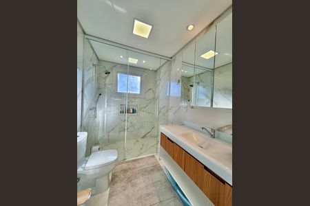 Apartamento à venda com 139m², 3 quartos e 2 vagasBanheiro da Suíte 1