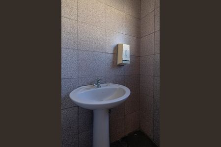 Casa à venda com 310m², 4 quartos e 4 vagas Casa à venda com 310m², 4 quartos e 4 vagasBanheiro