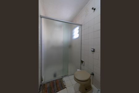 Casa à venda com 310m², 4 quartos e 4 vagas Casa à venda com 310m², 4 quartos e 4 vagasCasa 1 - Banheiro