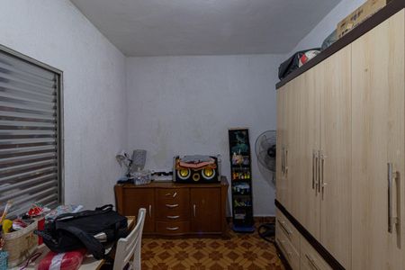 Casa à venda com 310m², 4 quartos e 4 vagas Casa à venda com 310m², 4 quartos e 4 vagasCasa 1 - Quarto 1