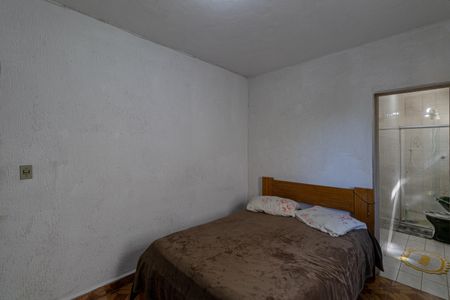 Casa à venda com 310m², 4 quartos e 4 vagas Casa à venda com 310m², 4 quartos e 4 vagasCasa 1 - Suíte