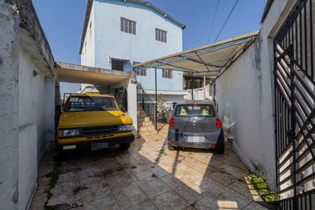 Casa à venda com 310m², 4 quartos e 4 vagas Casa à venda com 310m², 4 quartos e 4 vagasGaragem