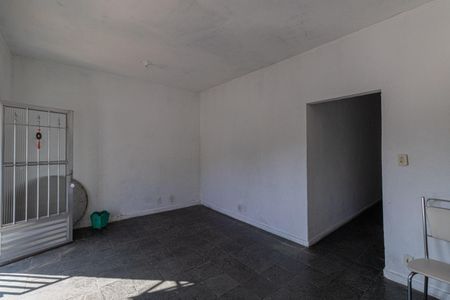 Casa à venda com 310m², 4 quartos e 4 vagas Casa à venda com 310m², 4 quartos e 4 vagasCasa 2 - Sala