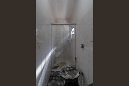 Casa à venda com 310m², 4 quartos e 4 vagas Casa à venda com 310m², 4 quartos e 4 vagasCasa 1 - Banheiro Suíte