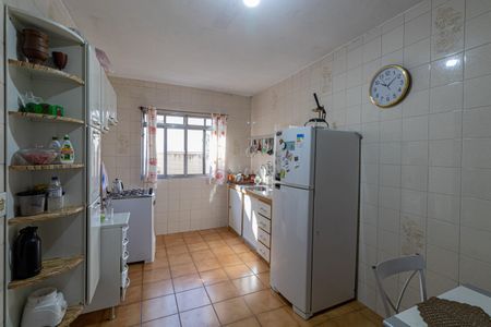 Casa à venda com 310m², 4 quartos e 4 vagas Casa à venda com 310m², 4 quartos e 4 vagasCasa 1 - Cozinha