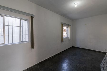 Casa à venda com 310m², 4 quartos e 4 vagas Casa à venda com 310m², 4 quartos e 4 vagasCasa 2 - Quarto 1