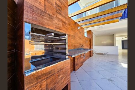 Apartamento à venda com 65m², 2 quartos e 1 vagaÁrea comum 