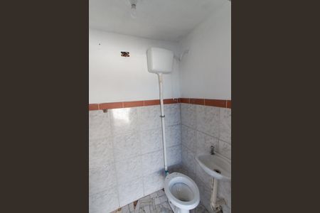 Casa à venda com 70m², 2 quartos e 1 vagaTerraço - Banheiro