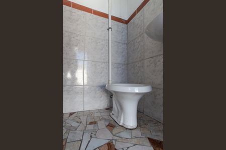 Casa à venda com 70m², 2 quartos e 1 vagaTerraço - Banheiro