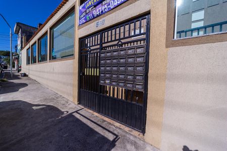 Casa de condomínio à venda com 65m², 2 quartos e 1 vaga Casa de condomínio à venda com 65m², 2 quartos e 1 vagaFachada