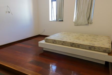 Casa à venda com 179m², 3 quartos e 1 vagaQuarto Suíte Canadense 1 - 2º Pavimento