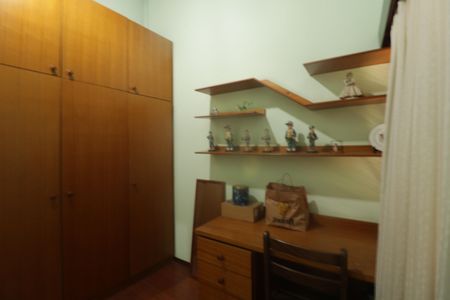 Casa à venda com 300m², 4 quartos e 4 vagasQuarto 2