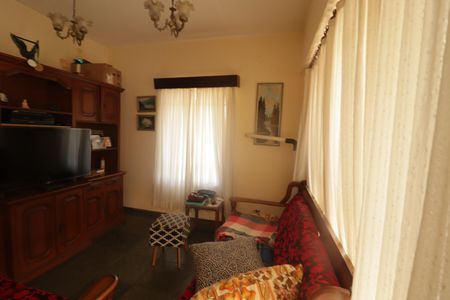 Casa à venda com 300m², 4 quartos e 4 vagasSala