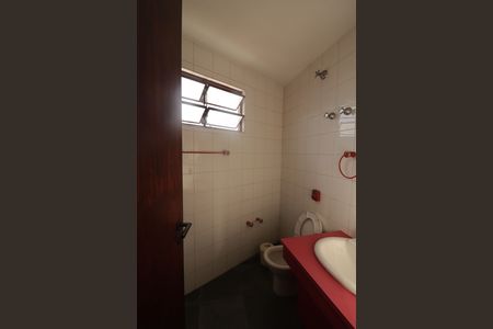 Casa à venda com 300m², 4 quartos e 4 vagasSuíte 2 Banheiro