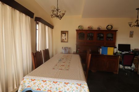 Casa à venda com 300m², 4 quartos e 4 vagasQuarto 1