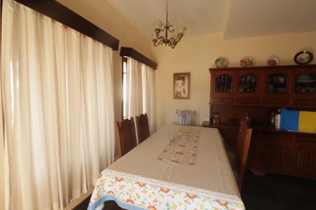 Casa à venda com 300m², 4 quartos e 4 vagasQuarto 1