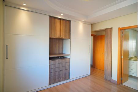 Apartamento à venda com 116m², 3 quartos e 2 vagasSuíte