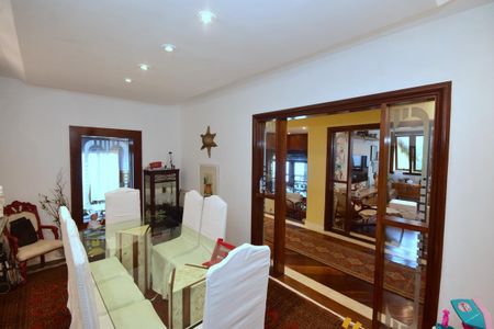 Casa de condomínio para alugar com 816m², 4 quartos e 3 vagasSala de Jantar