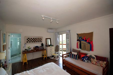 Casa de condomínio para alugar com 816m², 4 quartos e 3 vagasSuíte 2