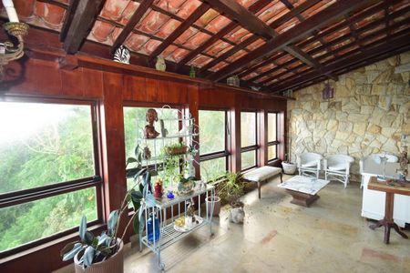 Casa de condomínio para alugar com 816m², 4 quartos e 3 vagasVaranda Coberta