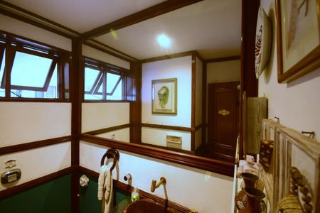 Casa de condomínio para alugar com 816m², 4 quartos e 3 vagasLavabo