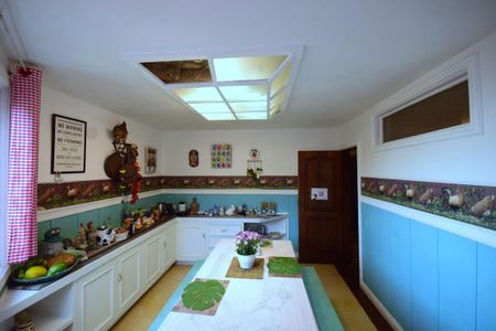 Casa de condomínio para alugar com 816m², 4 quartos e 3 vagasCozinha