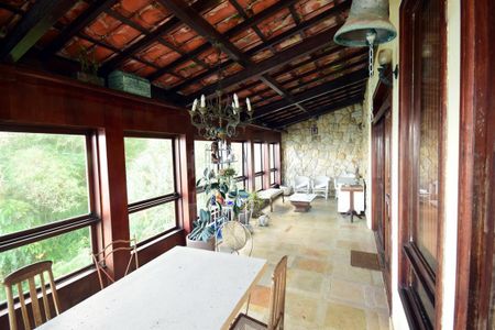 Casa de condomínio para alugar com 816m², 4 quartos e 3 vagasVaranda Coberta