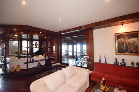 Casa de condomínio para alugar com 816m², 4 quartos e 3 vagasSala Principal