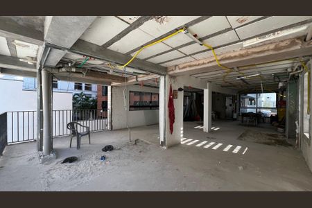 Apartamento à venda com 107m², 2 quartos e 1 vagaSuíte 2