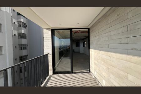 Apartamento à venda com 60m², 1 quarto e sem vaga Apartamento à venda com 60m², 1 quarto e sem vagaVaranda