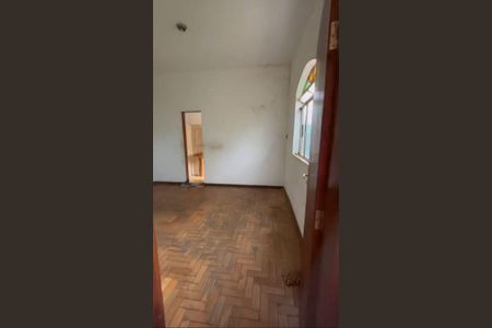 Casa à venda com 320m², 6 quartos e sem vaga