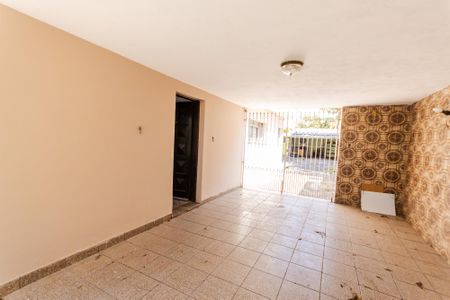 Casa para alugar com 221m², 3 quartos e 5 vagas Casa para alugar com 221m², 3 quartos e 5 vagasGaragem