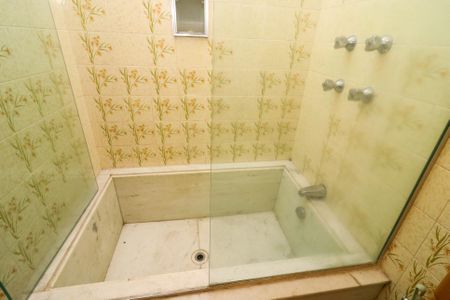 Apartamento para alugar com 155m², 3 quartos e 2 vagas Apartamento para alugar com 155m², 3 quartos e 2 vagasBanheiro Social