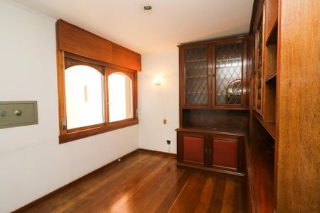 Apartamento para alugar com 155m², 3 quartos e 2 vagas Apartamento para alugar com 155m², 3 quartos e 2 vagasEscritório