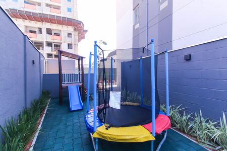 Apartamento para alugar com 45m², 1 quarto e sem vaga Apartamento para alugar com 45m², 1 quarto e sem vagaÁrea comum - Playground