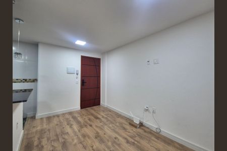 Apartamento para alugar com 70m², 2 quartos e sem vagaSala